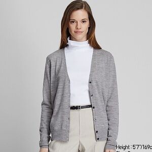 Uniqlo EUC Grey V-Neck Cardigan size XS
